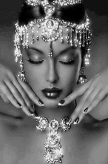 Gif animé bijoux femme